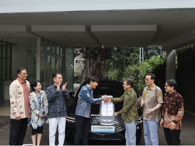 genesis-electrified-g80-jadi-‘mobil-dinas’-baru-shin-tae-yong