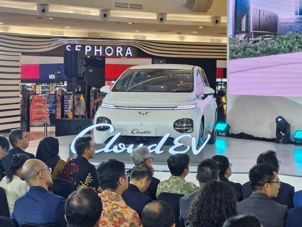 harga-wuling-cloud-ev-lebih-rendah-dari-estimasi-awal,-masih-rp300-jutaan!