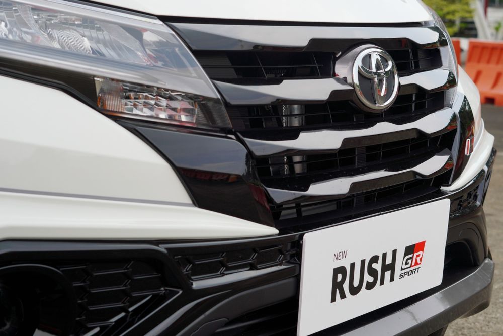 5-hal-menarik-toyota-rush-gr-sport-improvement-yang-ungguli-br-v-dan-xpander-cross