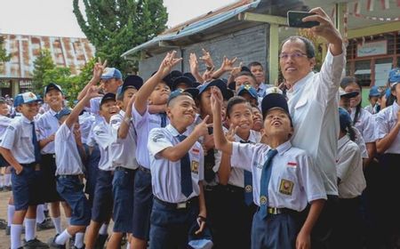 generasi-sandwich-dan-ancaman-terhadap-indonesia-emas-2045