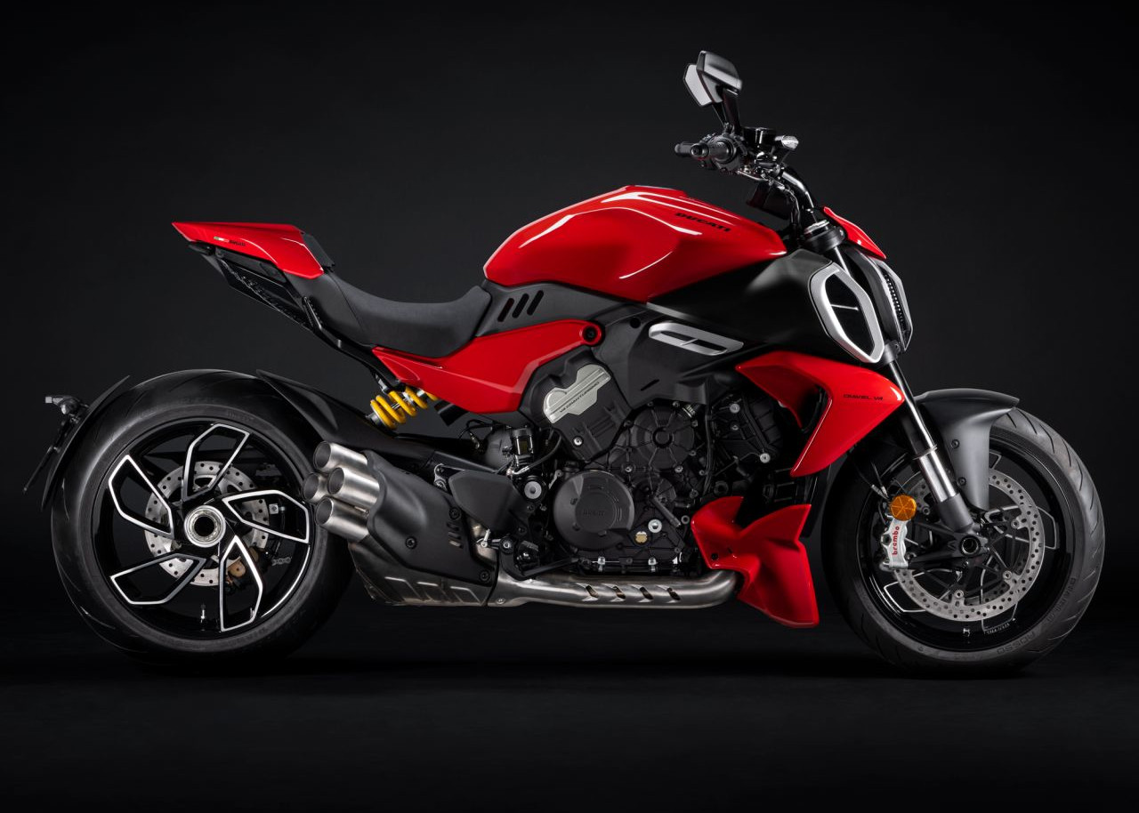 ducati-diavel-v4-motor-dengan-desain-terbaik-versi-red-dot-awards-2024