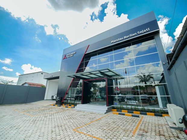 mitsubishi-buka-diler-ke-177-dan-ke-178-di-indonesia,-dua-duanya-ada-di-kaltim