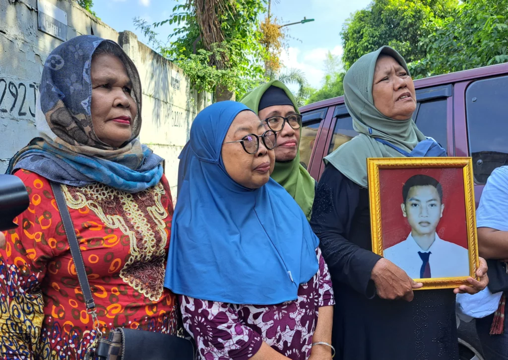 di-‘napak-reformasi’,-ada-murni-dan-ruminah,-korban-mei-98-yang-masih-menunggu-anaknya-kembali