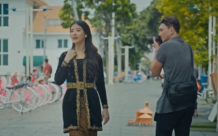 anji-hadirkan-pesona-dara-sarasvati-di-video-musik-kamulah-orangnya