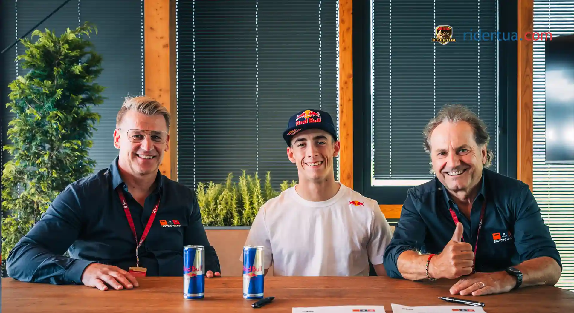 resmi:-pedro-acosta-ke-red-bull-ktm-pada-2025 bersama-brad-binder
