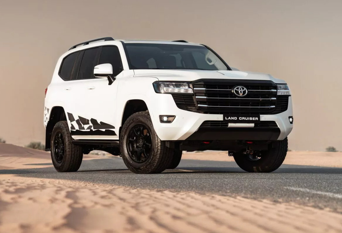 harga-toyota-land-cruiser-di-indonesia-yang-baru-rilis-10th-victory-edition