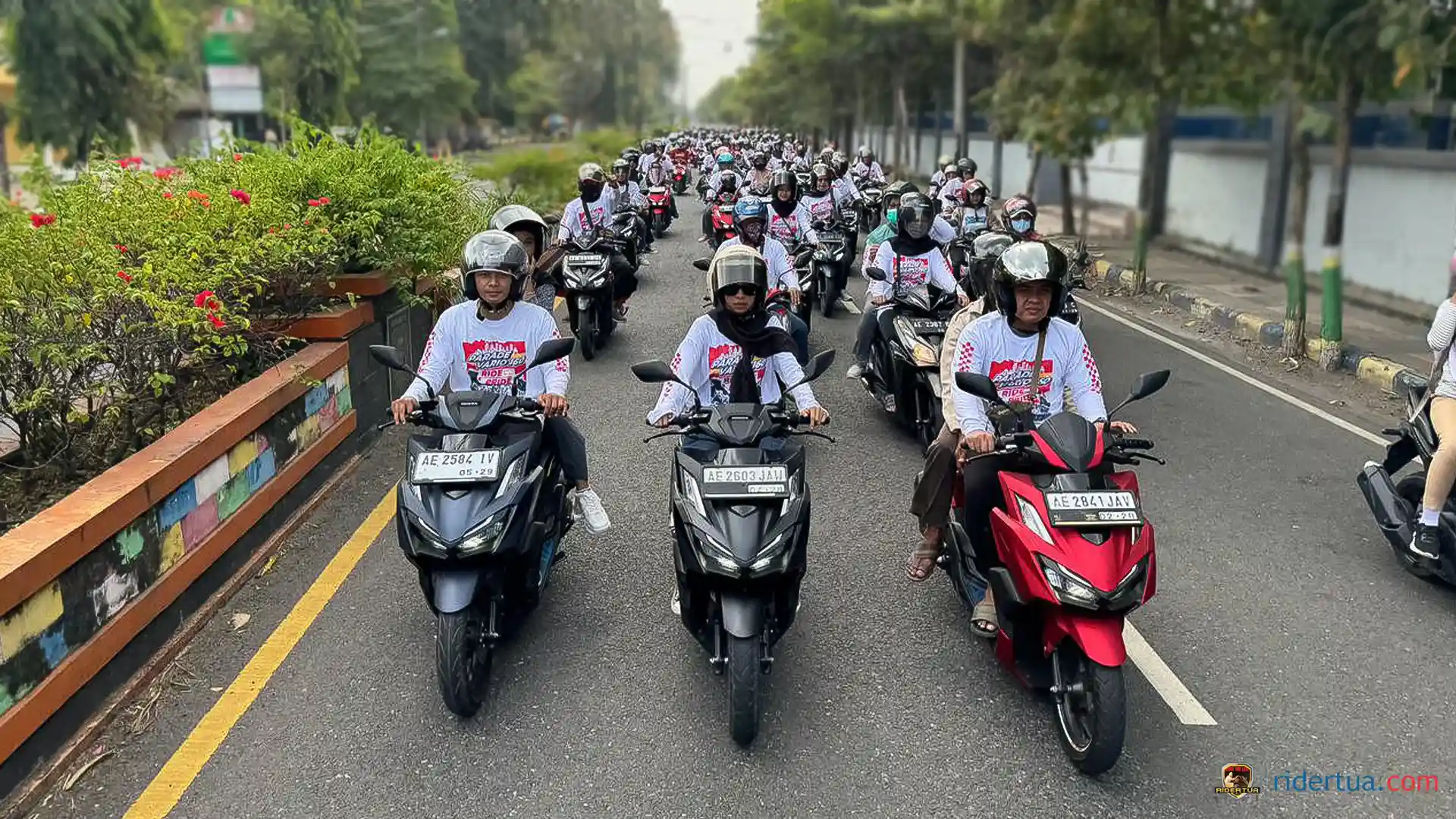 meriahnya-parade-vario-160-di-kota-madiun-bersama-ribuan-peserta