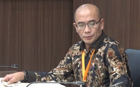 ketua-kpu-hasyim-asy’ari-bungkam-usai-diperiksa-kasus-asusila