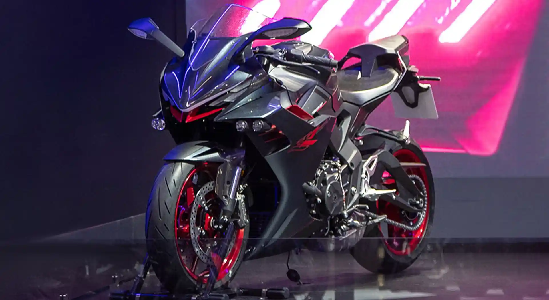 bakal-diproduksi!-motor-sport-konsep-zontes-703rr-bermesin-3-silinder