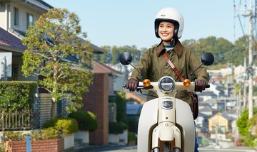 iritnya-honda-super-cub-baru,-seliter-bbm-bisa-untuk-63-km!