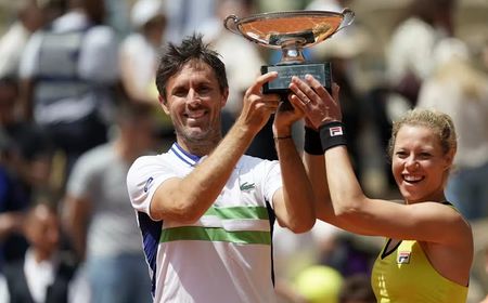 perjalanan-unik-roger-vasselin/siegemund-raih-juara-ganda-campuran-roland-garros-2024