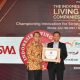 mitsubishi-fuso-raih-penghargaan-indonesia-best-living-legend-companies-2024
