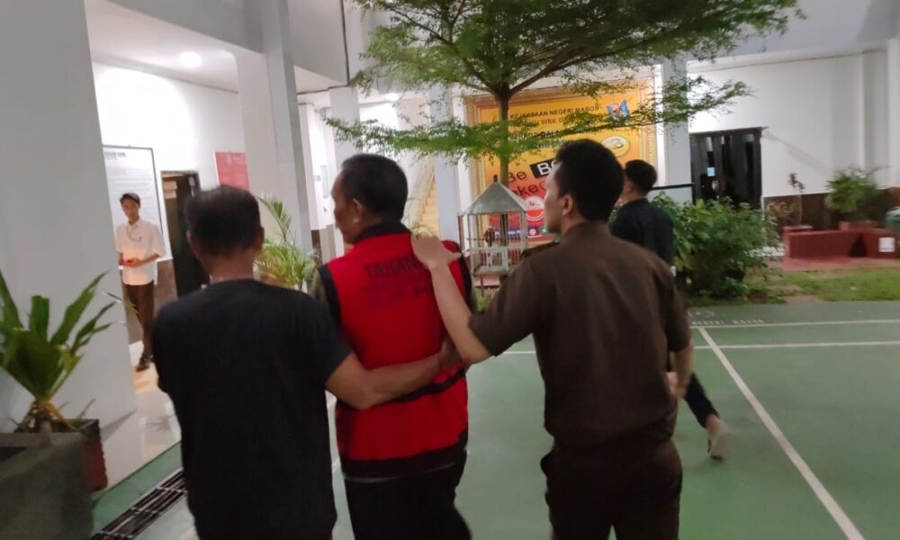 rugikan-negara-rp1,3-miliar,-kejari-maros-tangkap-dpo-korupsi-pembangunan-kabel-tanam-pln