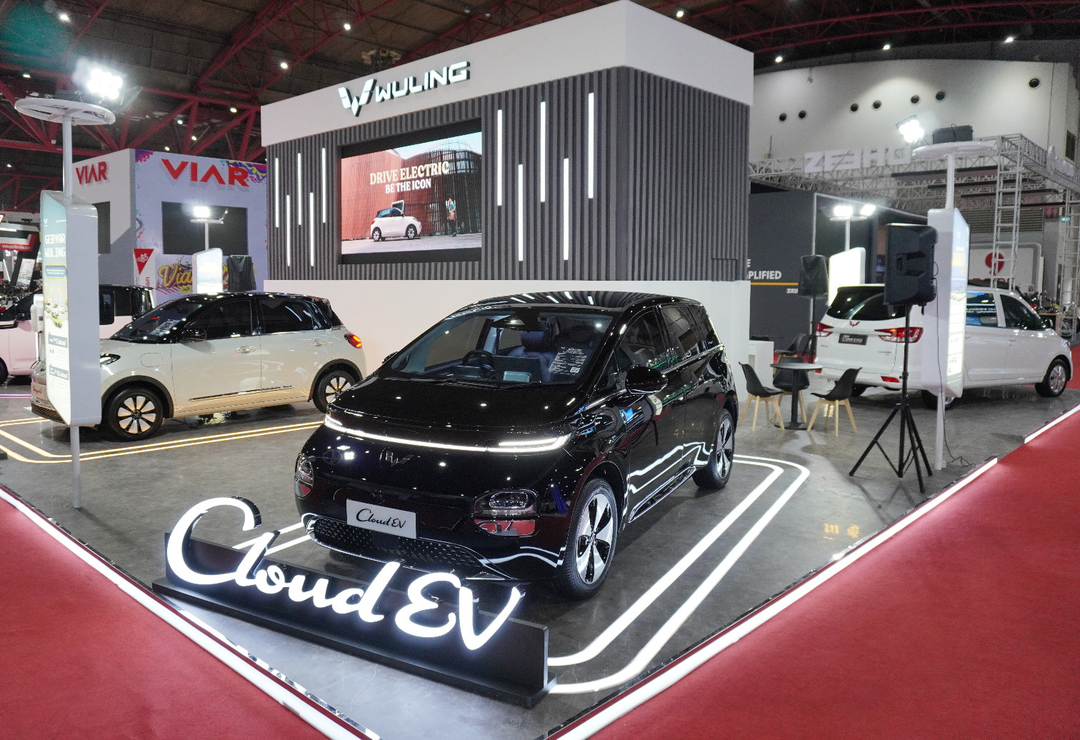 ini-produk-lengkap-wuling-di-jakarta-fair-kemayoran-2024