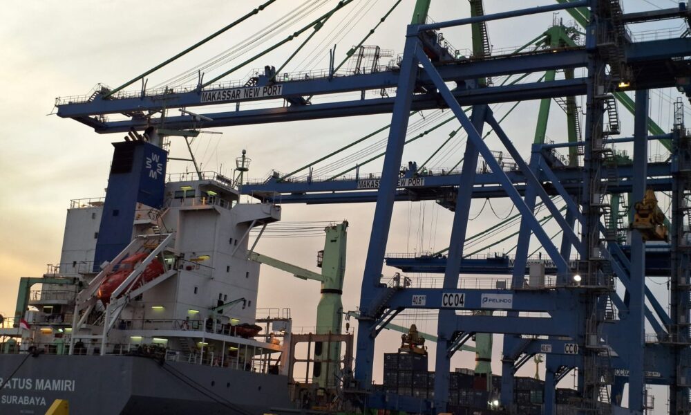 pelayaran-global,-mulai-mengeksplorasi-makassar-new-port