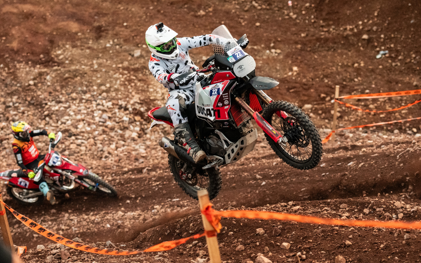 ducati-desertx-rally-kembali-menangkan-erzbergrodeo-:-iron-road-prologue