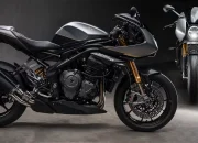 Triumph Speed ​​​​​​Triple 1200 RR Breitling Edition, Kolaborasi dengan Jam Tangan Mewah