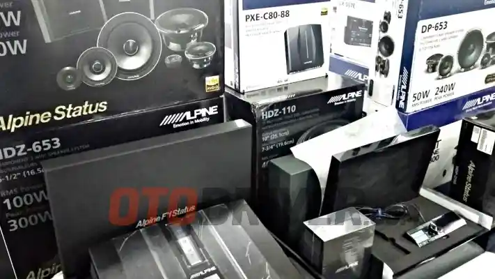 amankah-pasang-audio-di-mobil-listrik?