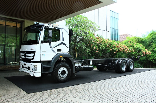tips-mengoptimalkan-posisi-berkendara-truk-mercedes-benz-axor