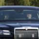 kim-jong-un-dapat-hadiah-mobil-mewah-buatan-rusia-lagi-dari-vladimir-putin