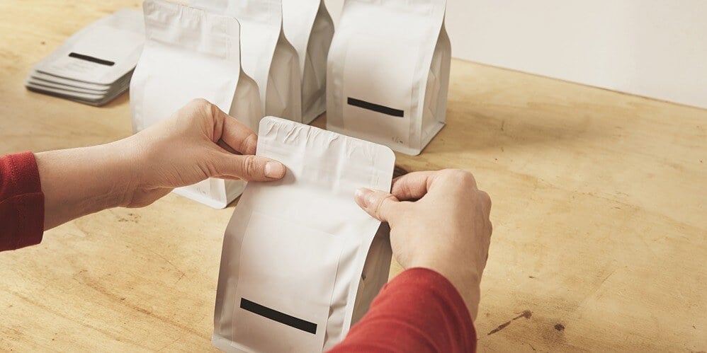 mengenal-teknik-packaging-untuk-usaha-grosir-snack-kiloan-atau-repacking-snack