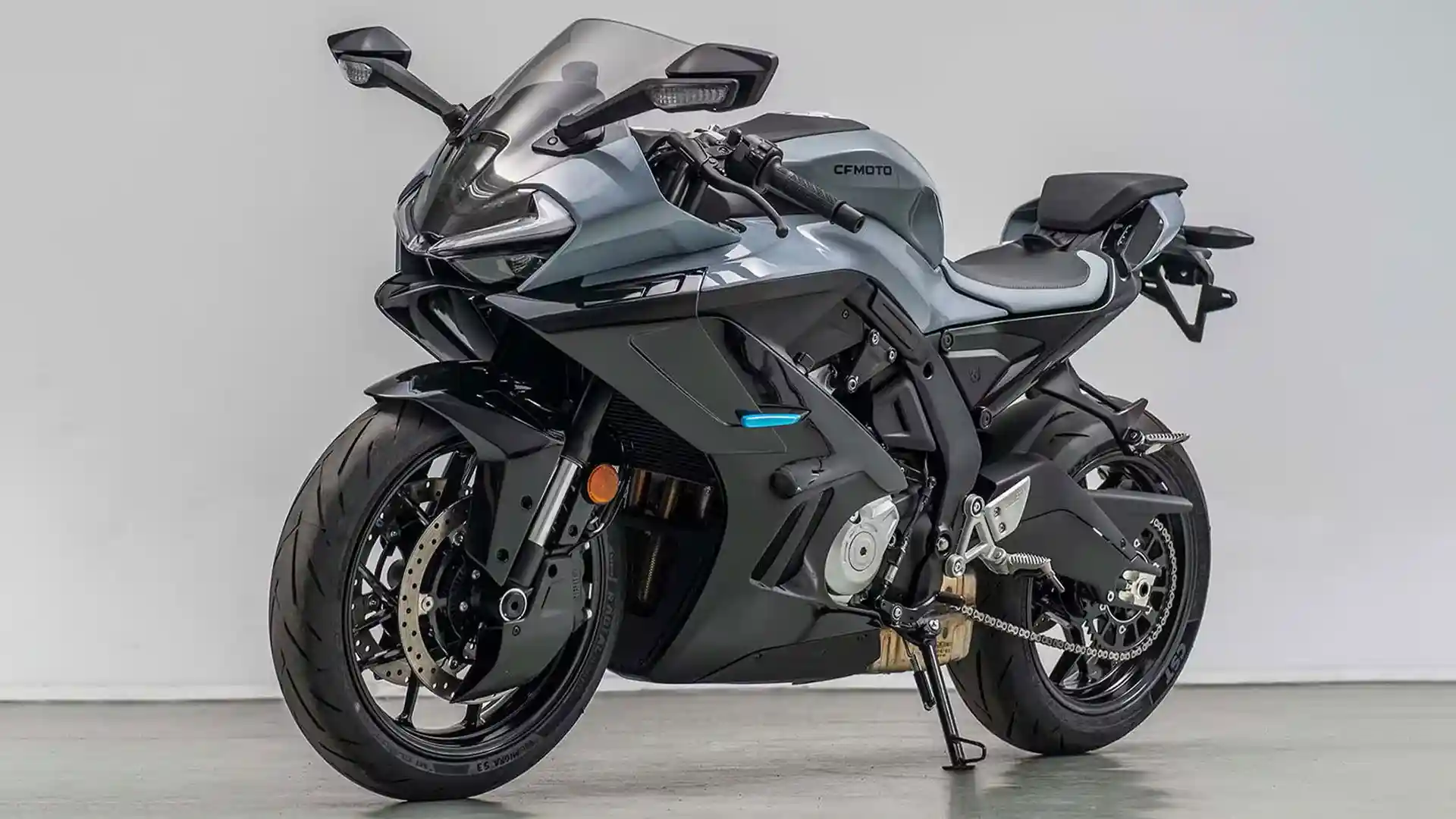 inikah-wujud-versi-produksi-sportbike-cfmoto-675-sr?