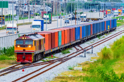 agar-tidak-terjadi-kemacetan,-kemenhub-akan-membuat-kereta-api-pengangkut-truk-logistik-di-sulsel