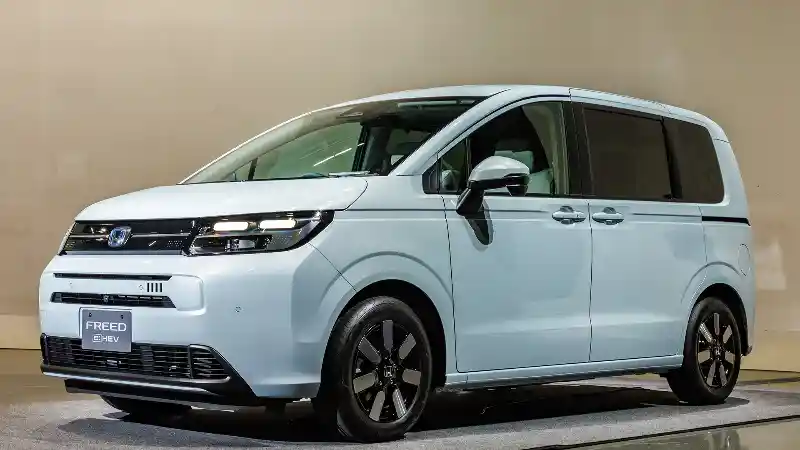 harga-honda-freed-resmi-dirilis-di-jepang,-mulai-rp-250-jutaan