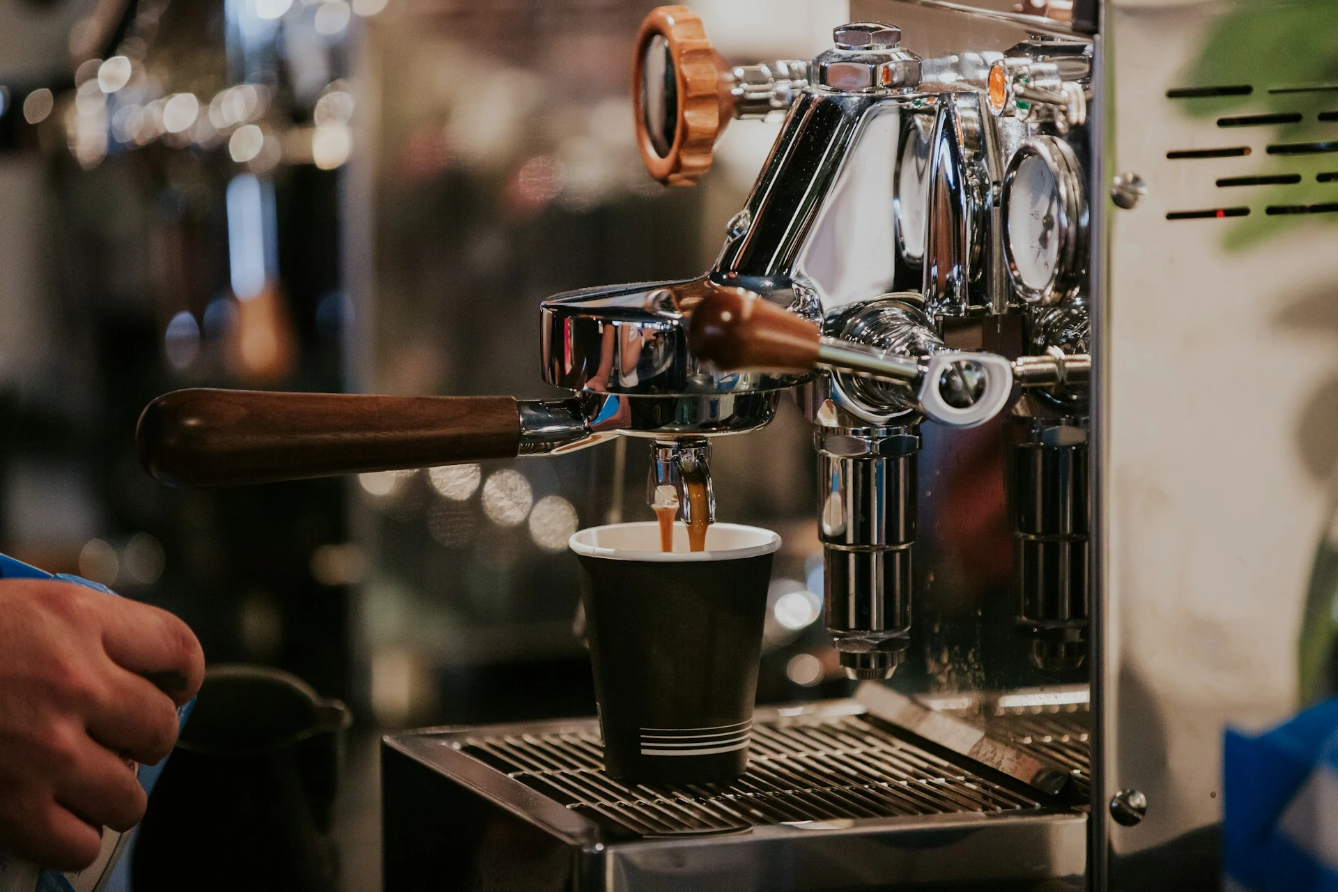 15-contoh-pertanyaan-interview-barista-dan-jawabannya