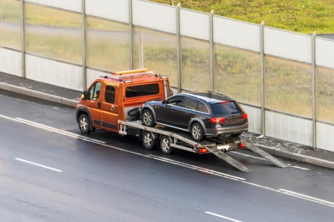 pengiriman-mobil-menggunakan-car-towing,-berikut-kelebihannya!