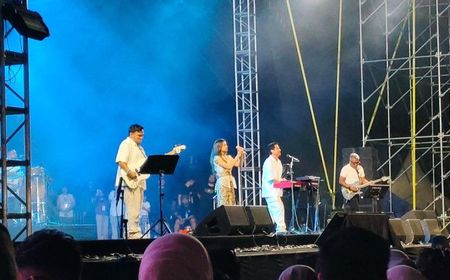 indra-lesmana-dan-eva-celia-hadirkan-pesta-dan-kemeriahan-di-prambanan-jazz-festival-2024