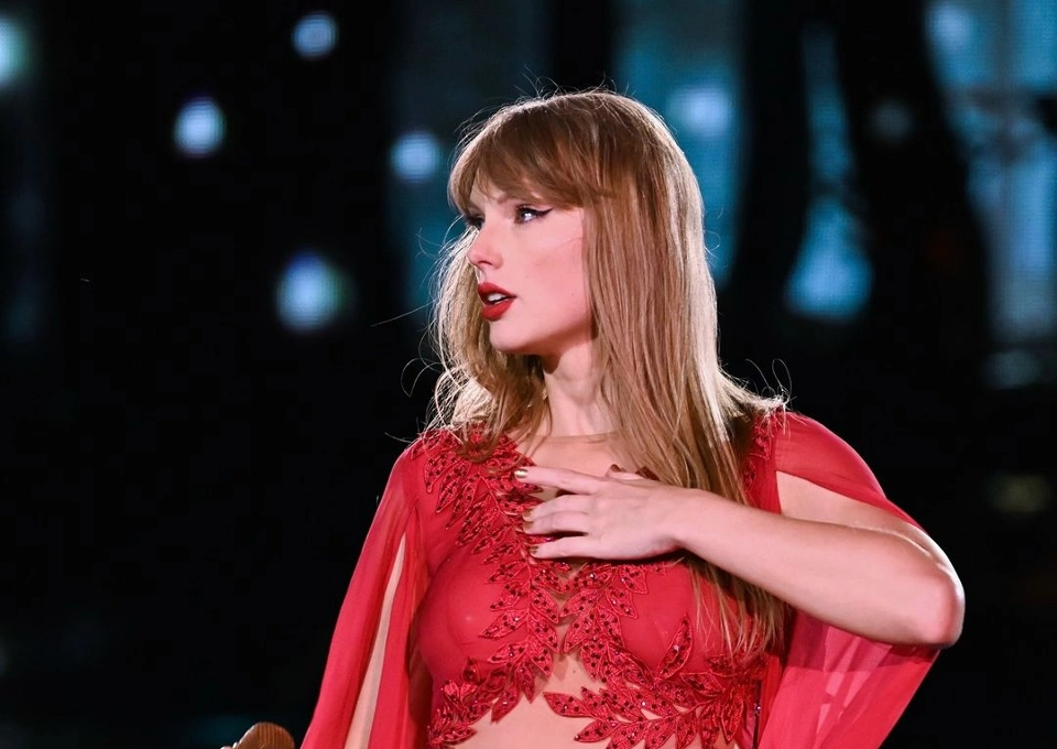 belajar-‘swiftonomics’,-tur-taylor-swift-pecah-rekor-terlaris-dalam-sejarah-musik