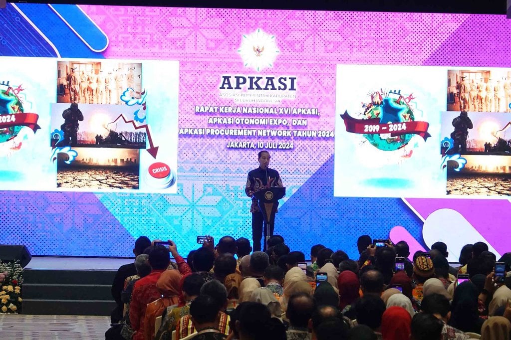 jokowi-ingatkan-pemda-untuk-utamakan-belanja-produk-dalam-negeri