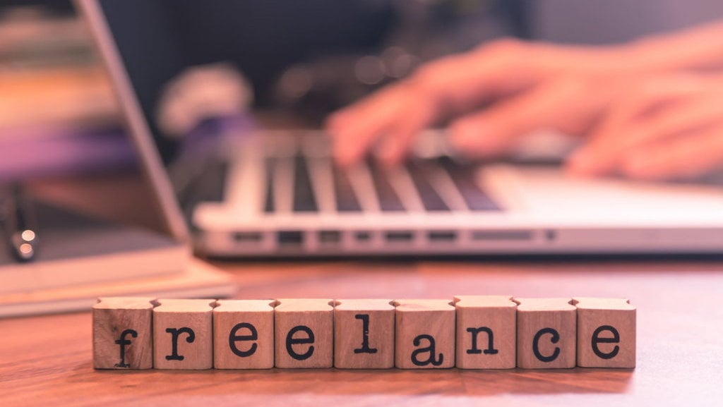 8-aplikasi-freelance-penghasil-uang-dengan-di-rumah-saja