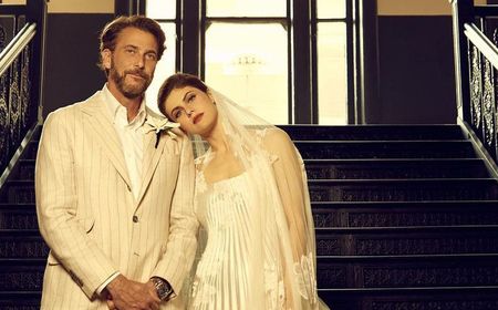 selamat!-alexandra-daddario-hamil-anak-pertama-dengan-suami