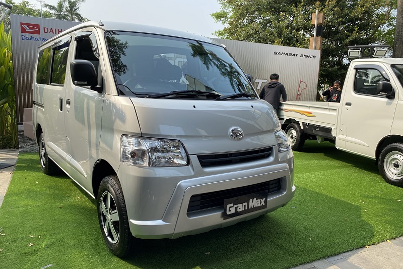 penjualan-mobil-daihatsu-nyungsep-di-semester-awal-2024,-xenia-apa-kabar?
