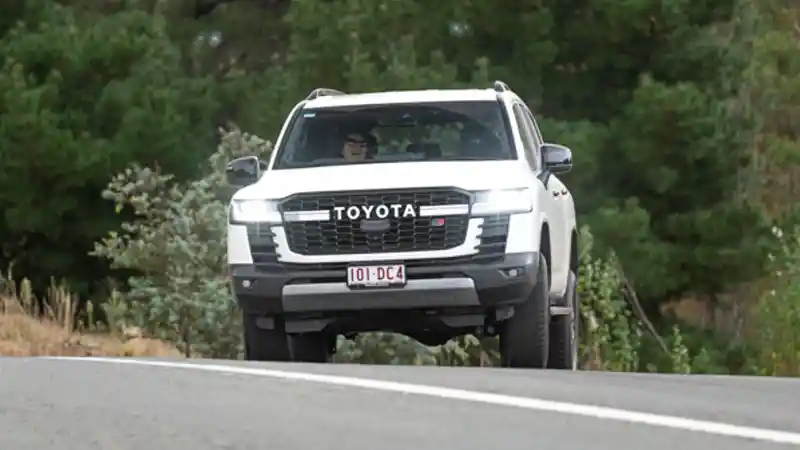 toyota-land-cruiser-300-akan-dapatkan-upgrade-fitur.-apa-saja-itu?