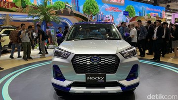 daihatsu-xenia-punya-varian-baru,-begini-wujudnya