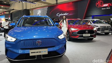 mg-4-ev-dan-mg-zs-ev-turun-harga-lagi,-usai-penuhi-syarat-tkdn-40%