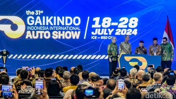 ma’ruf-amin-buka-giias-2024:-pacu-kemandirian-industri-otomotif-nasional