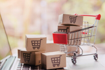 buruh-meminta-pemerintah-melarang-e-commerce-beroperasi-di-bidang-logistik,-ini-alasannya