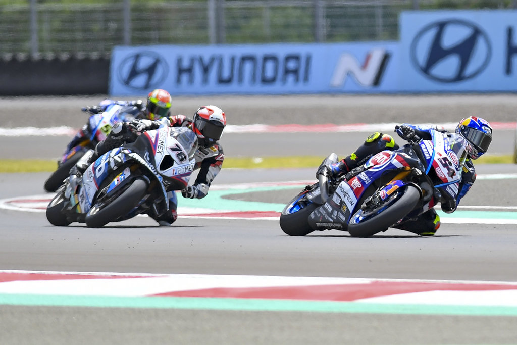 live-streaming-wsbk-ceko-2024-hari-ini-race-1-&-jam-tayang