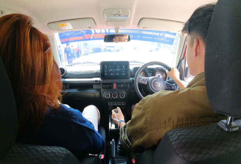 test-drive-mobil-suzuki-di-giias-2024-berhadiah-sepeda-motor-gsx-r150,-gas!