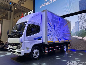 fitur-fitur-keselamatan-di-truk-listrik-canggih-mitsubishi-fuso-ecanter
