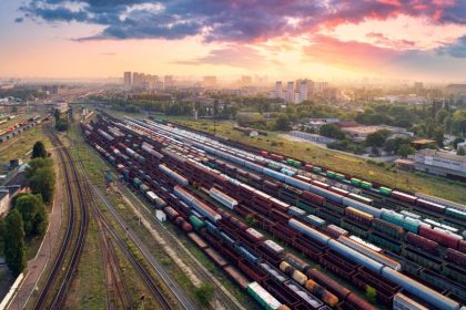 begini-kemajuan-proyek-rel-kereta-api-di-makassar-–-pasokan-rantai-suplai-indonesia