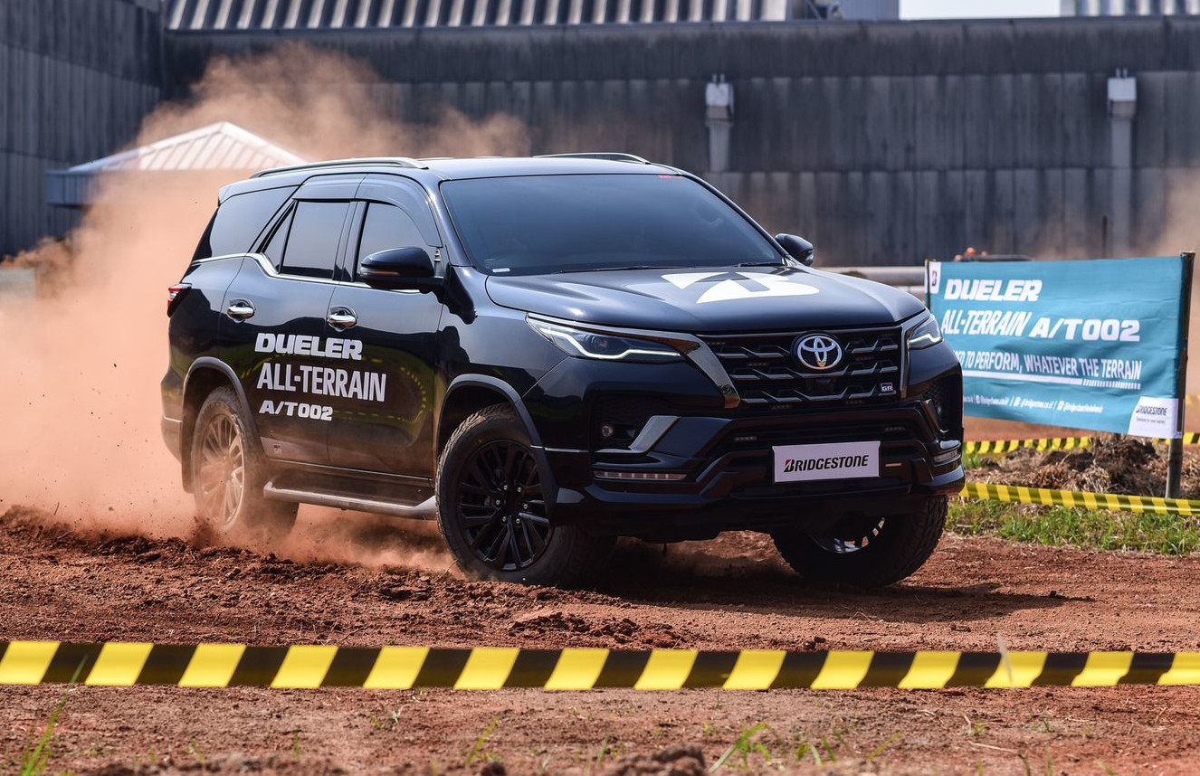 spesifikasi-ban-bridgestone-dueler-a/t002-rilis-di-ajang-giias-2024