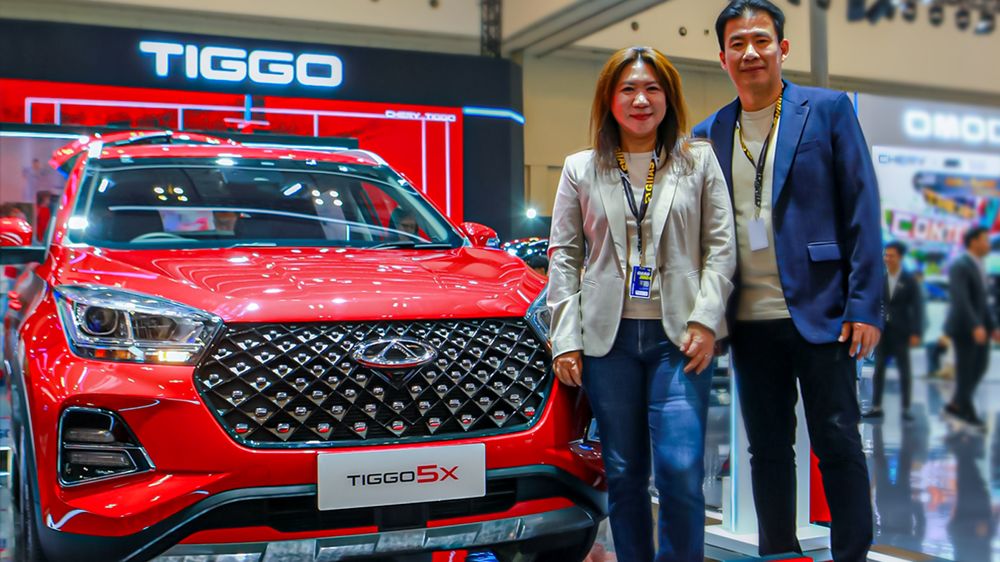 legenda-bulu-tangkis-alan-budikusuma-sapa-komunitas-chery-di-giias-2024