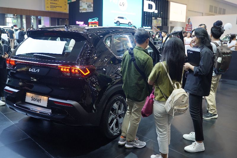 kia-sonet-mendominasi-penjualan-kia-di-giias-2024