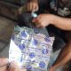 mencoba-tambal-ban-tip-top-pada-si-3co