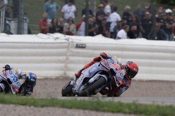 ternyata-ini-penyebab-marc-marquez-jatuh